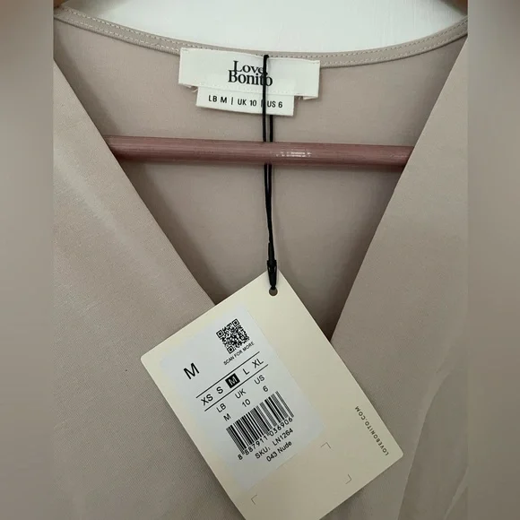 Love, Bonito Rebekah Cupro Knotted Crop Top - Picture 4 of 5